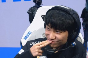 Doinb连续十场比赛得分超过绝杀，C9挑战极限！的简单介绍