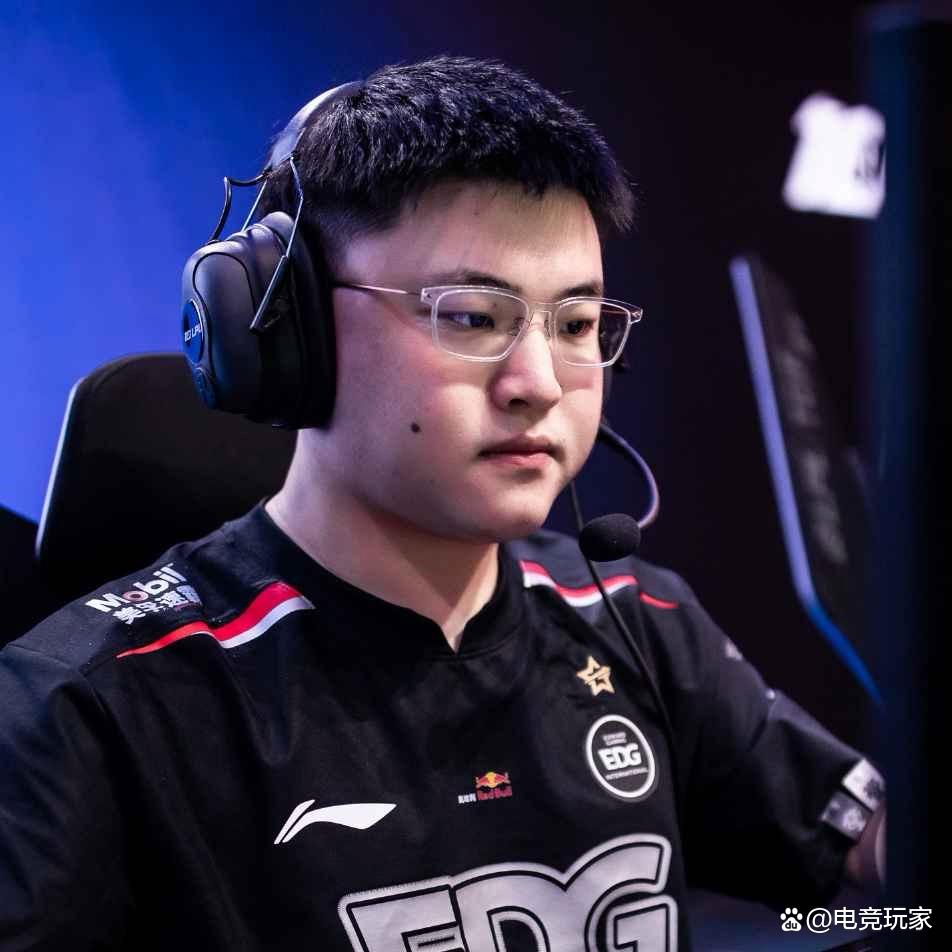 关于Uzi在TES比赛中连败,关键助攻引发热议!的信息 关于Uzi在TES比赛中连败,关键助攻引发热议!的信息